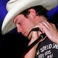 Christian_Kane_Mic_2