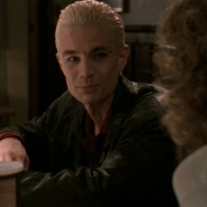 3x08 (14).jpg